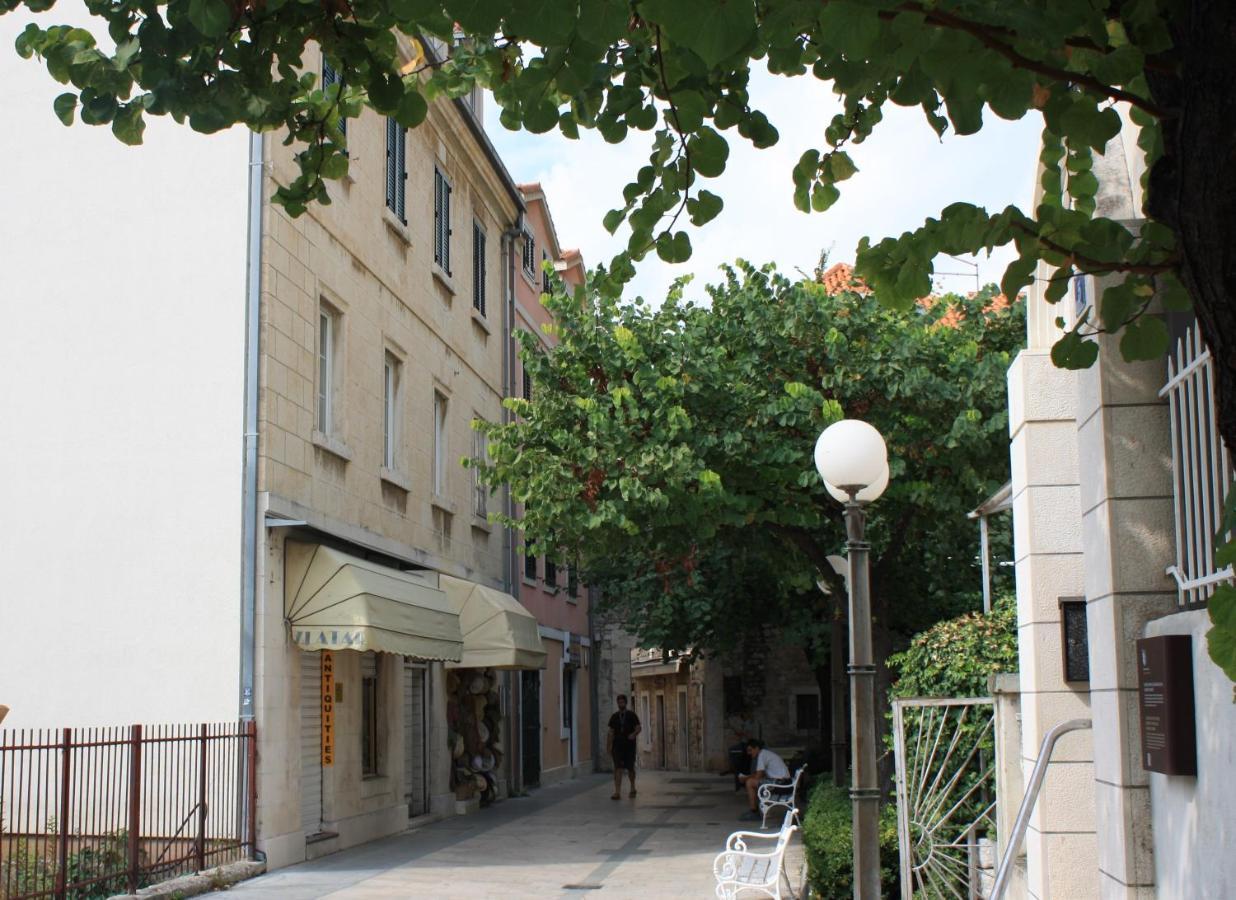 Old Town Apartment Omiš Extérieur photo