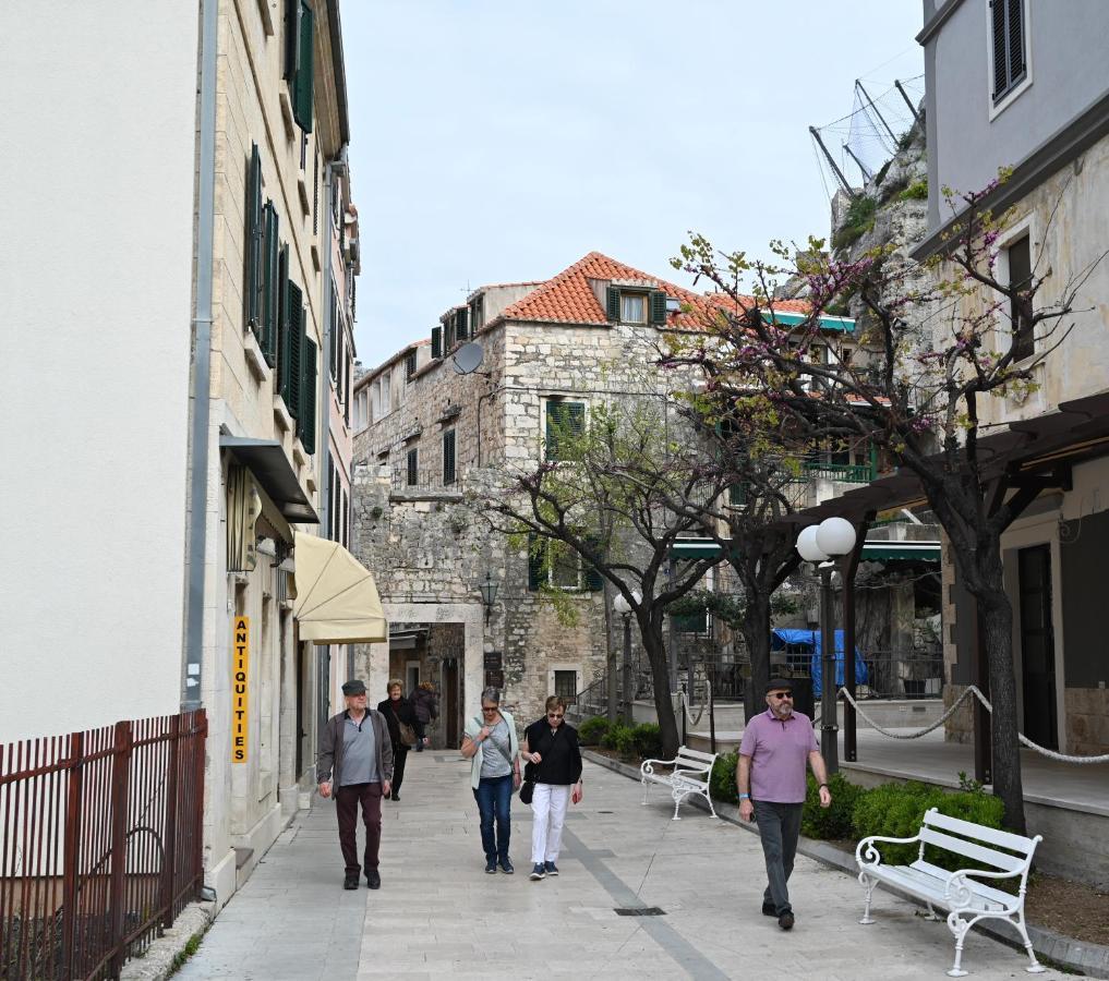 Old Town Apartment Omiš Extérieur photo