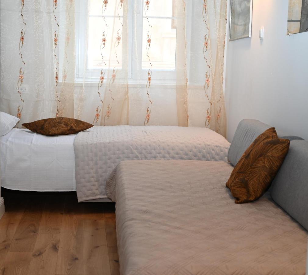 Old Town Apartment Omiš Extérieur photo