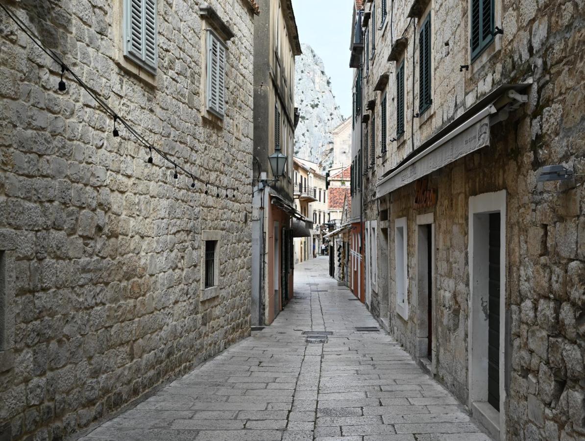 Old Town Apartment Omiš Extérieur photo