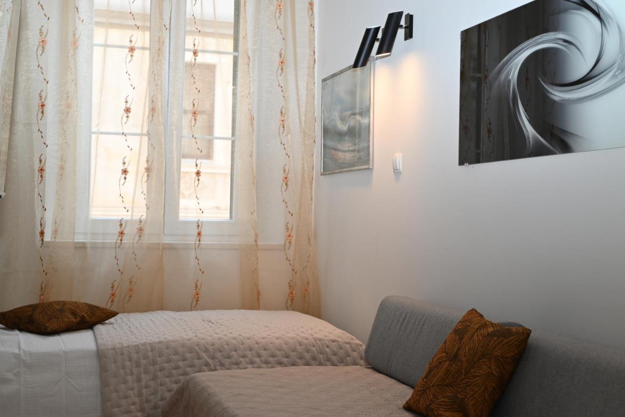 Old Town Apartment Omiš Extérieur photo