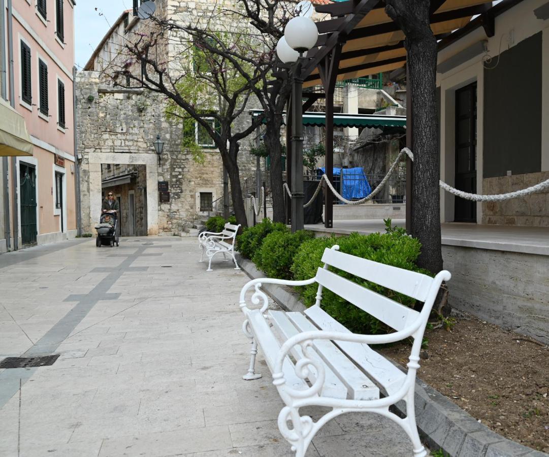Old Town Apartment Omiš Extérieur photo