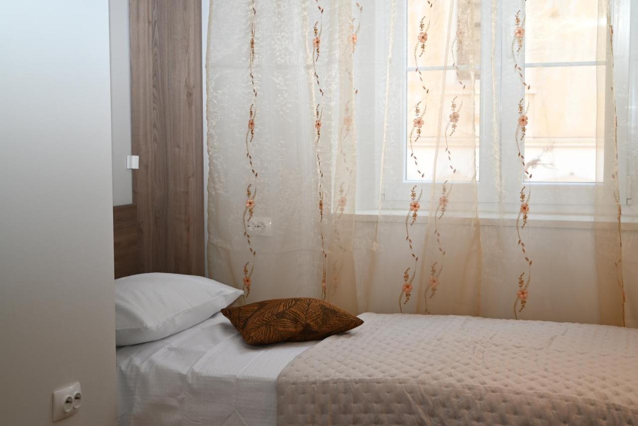 Old Town Apartment Omiš Extérieur photo