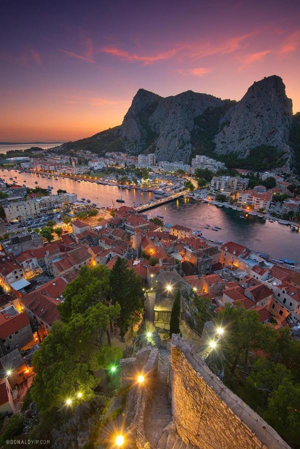 Old Town Apartment Omiš Extérieur photo