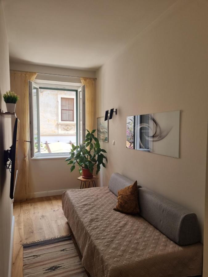 Old Town Apartment Omiš Extérieur photo