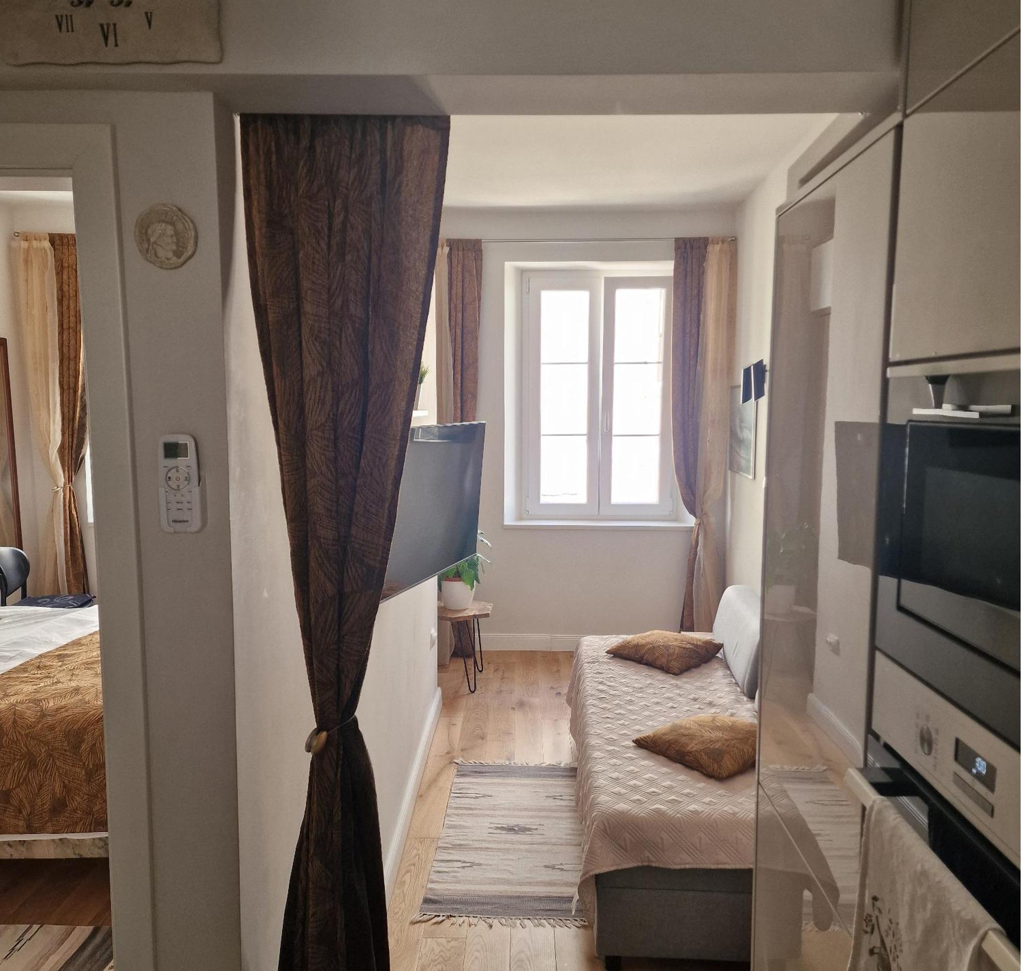 Old Town Apartment Omiš Extérieur photo