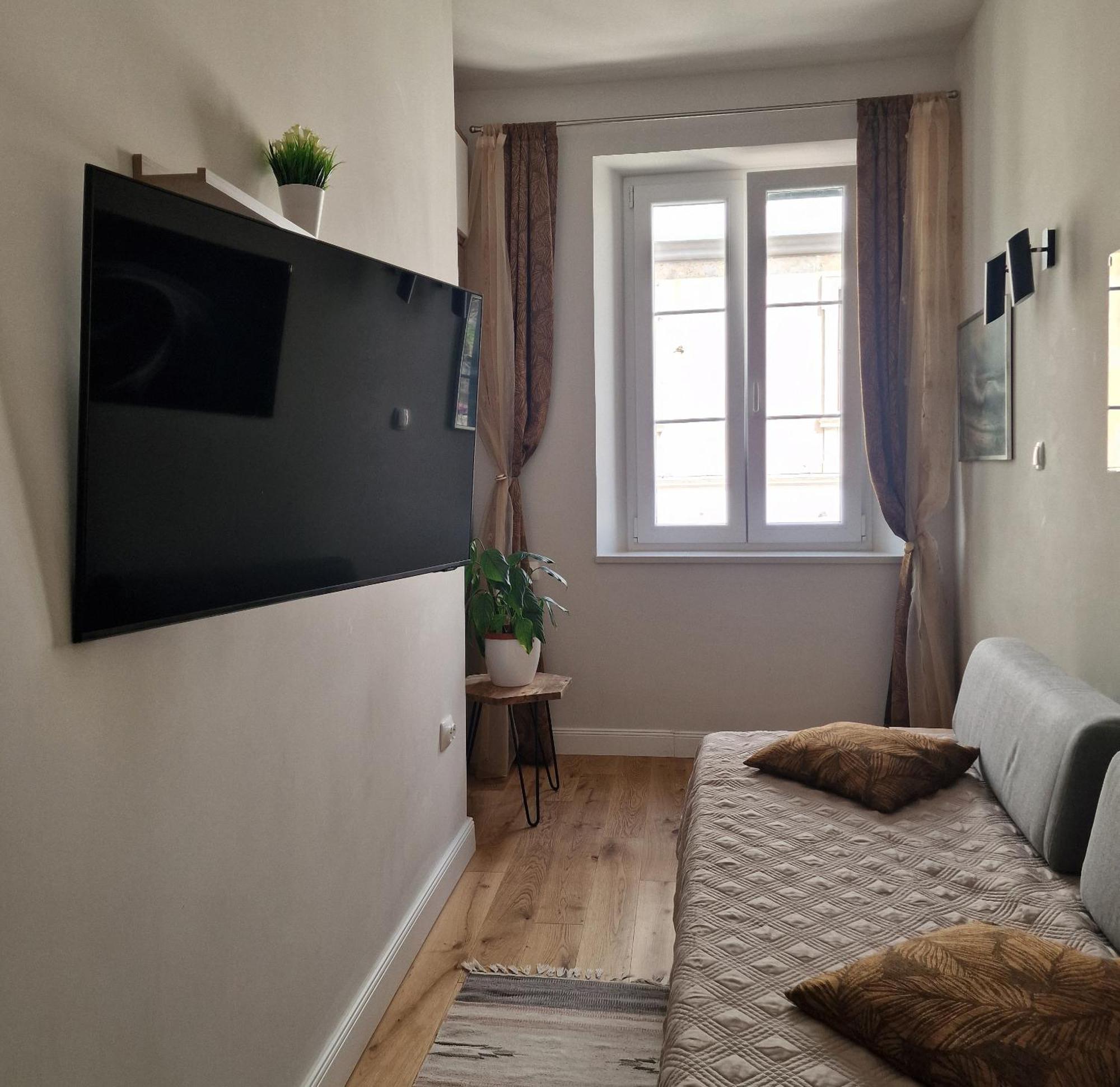 Old Town Apartment Omiš Extérieur photo